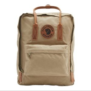 FJALLRAVEN Kånken No. 2 backpack. Durable G-1000å Heavy Duty with leather trim.
